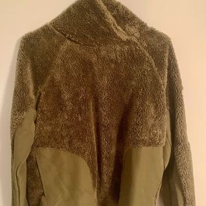 Nike Pullover  (no hood)